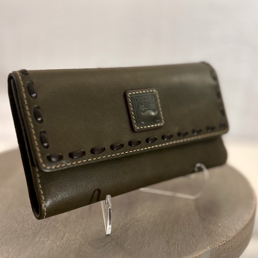 Dooney and Bourke Florentine Checkbook Wallet in FERN